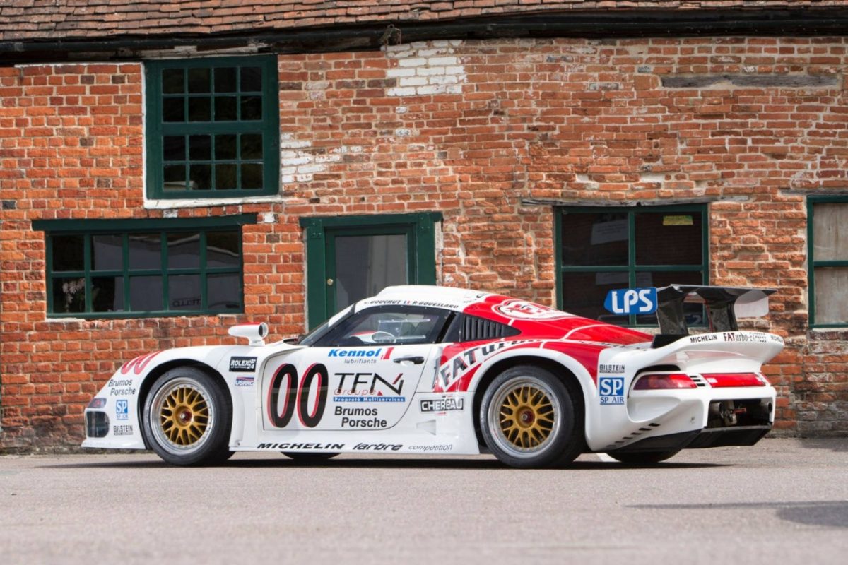 PORSCHE 911
