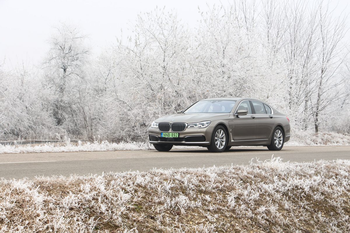BMW 7-ES SOROZAT