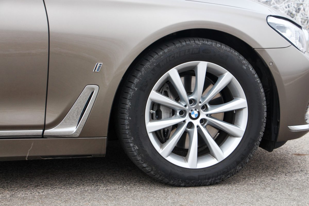 BMW 7-ES SOROZAT