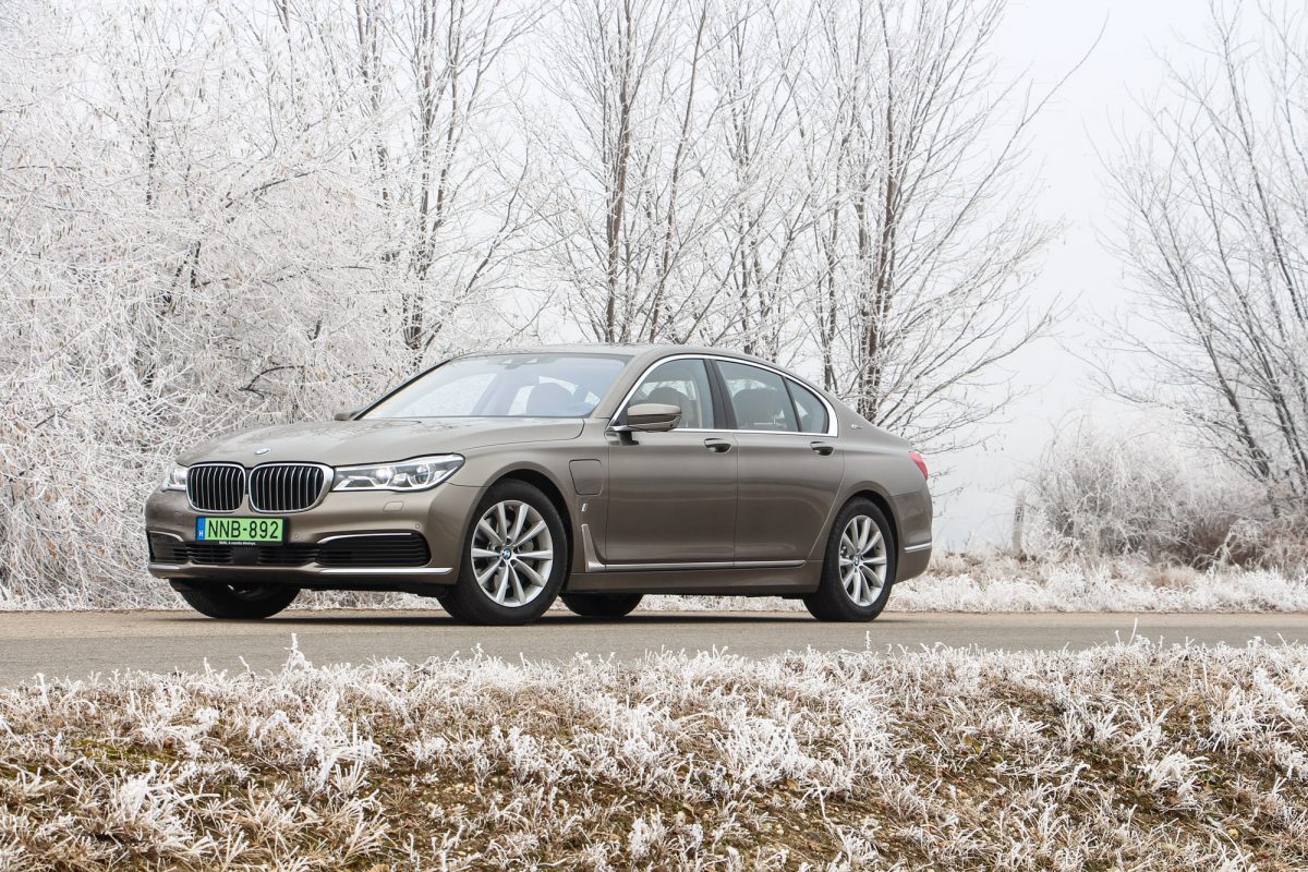 BMW 7-ES SOROZAT