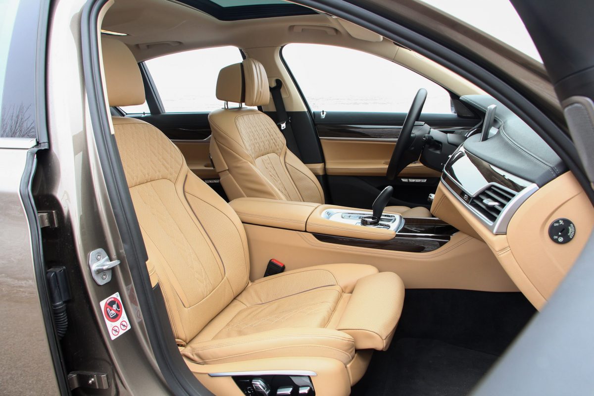 BMW 7-ES SOROZAT