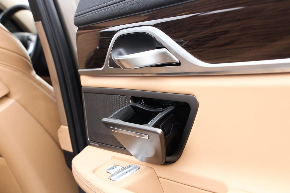 BMW 7-ES SOROZAT
