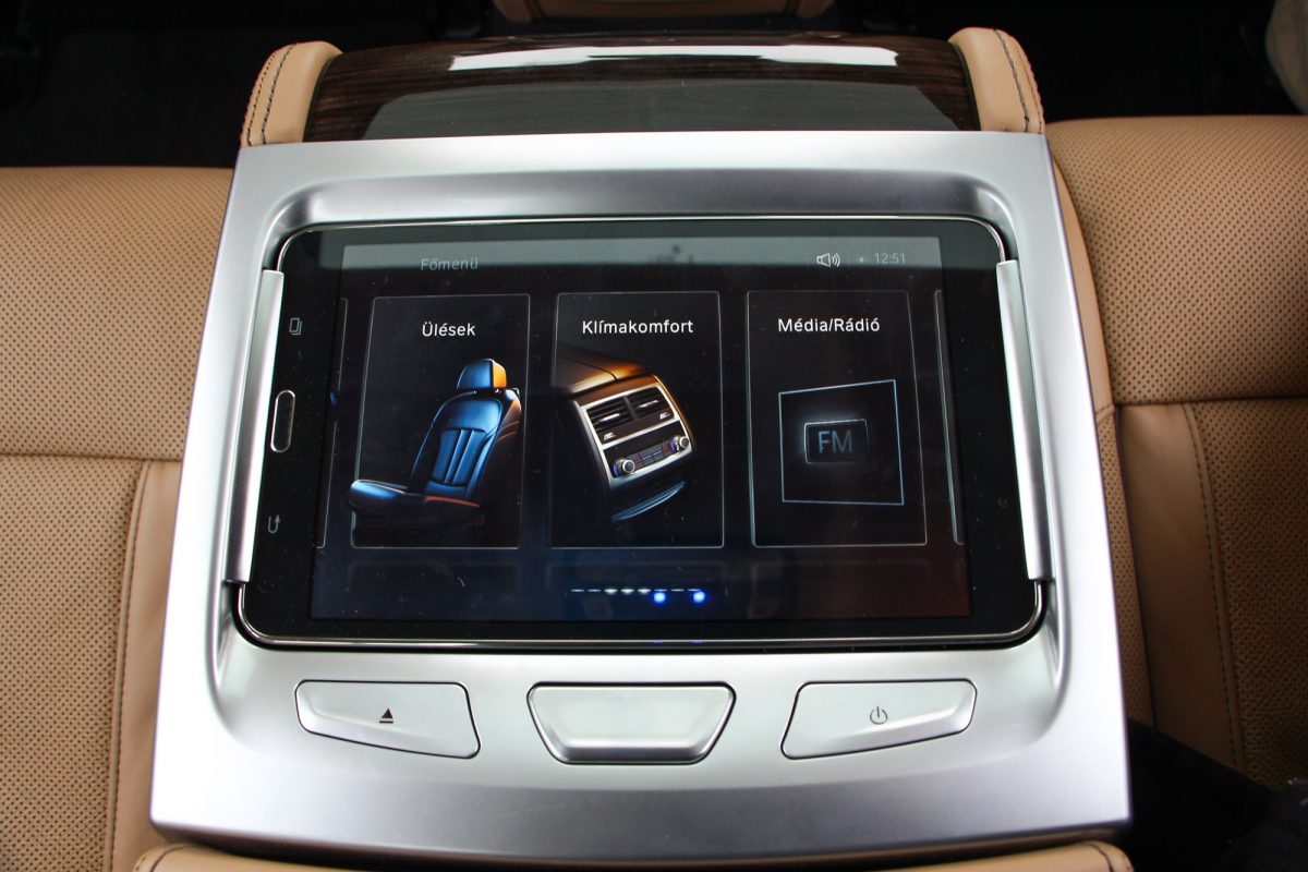 BMW 7-ES SOROZAT