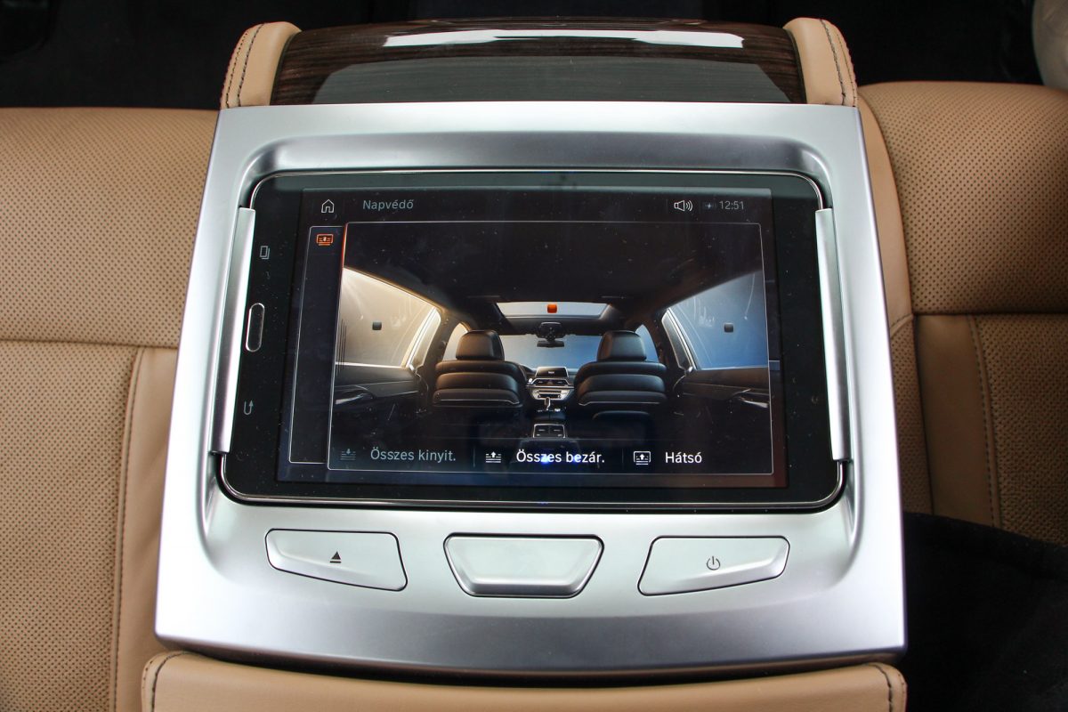 BMW 7-ES SOROZAT