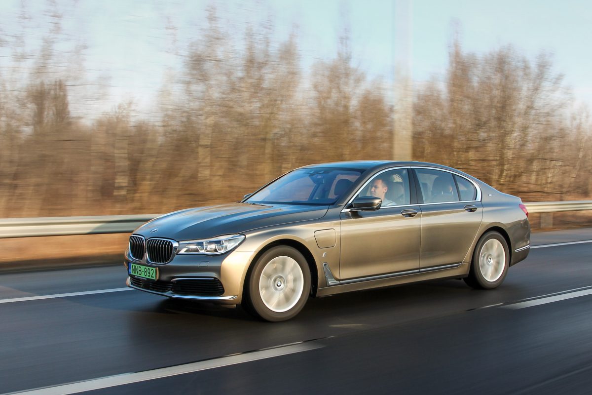 BMW 7-ES SOROZAT
