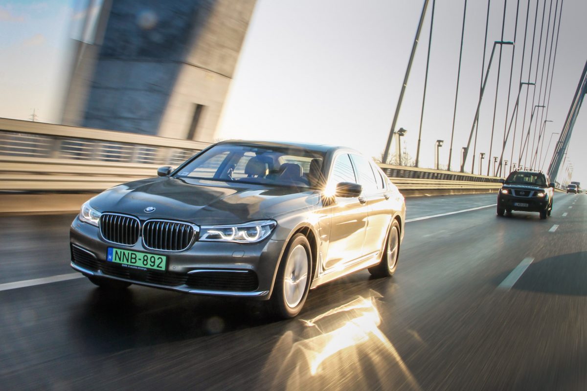BMW 7-ES SOROZAT