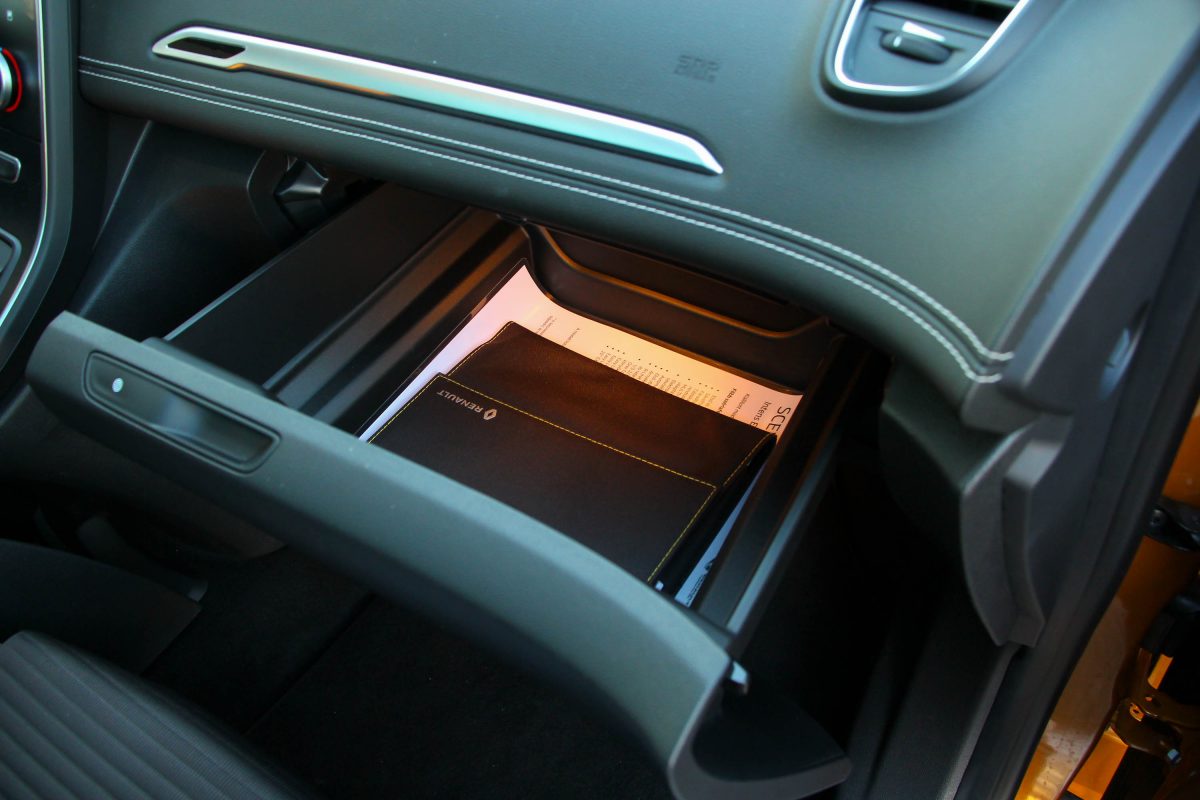 RENAULT SCENIC