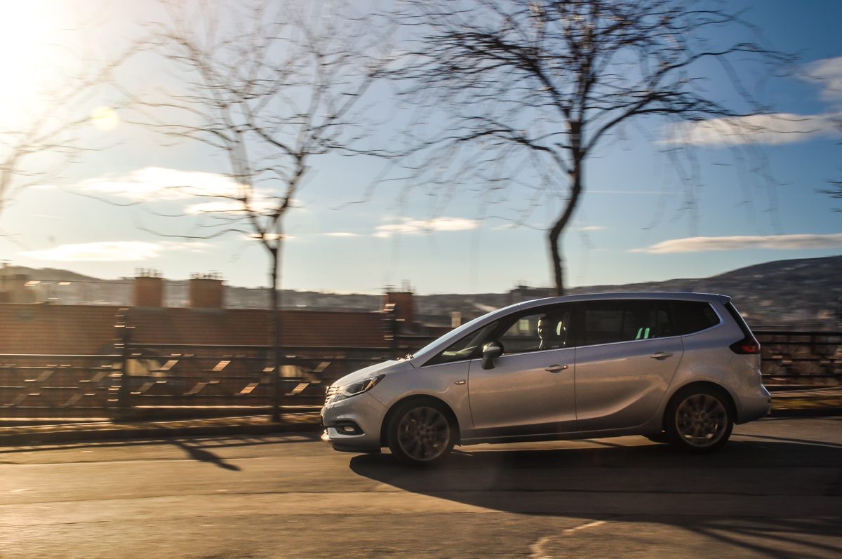 OPEL ZAFIRA