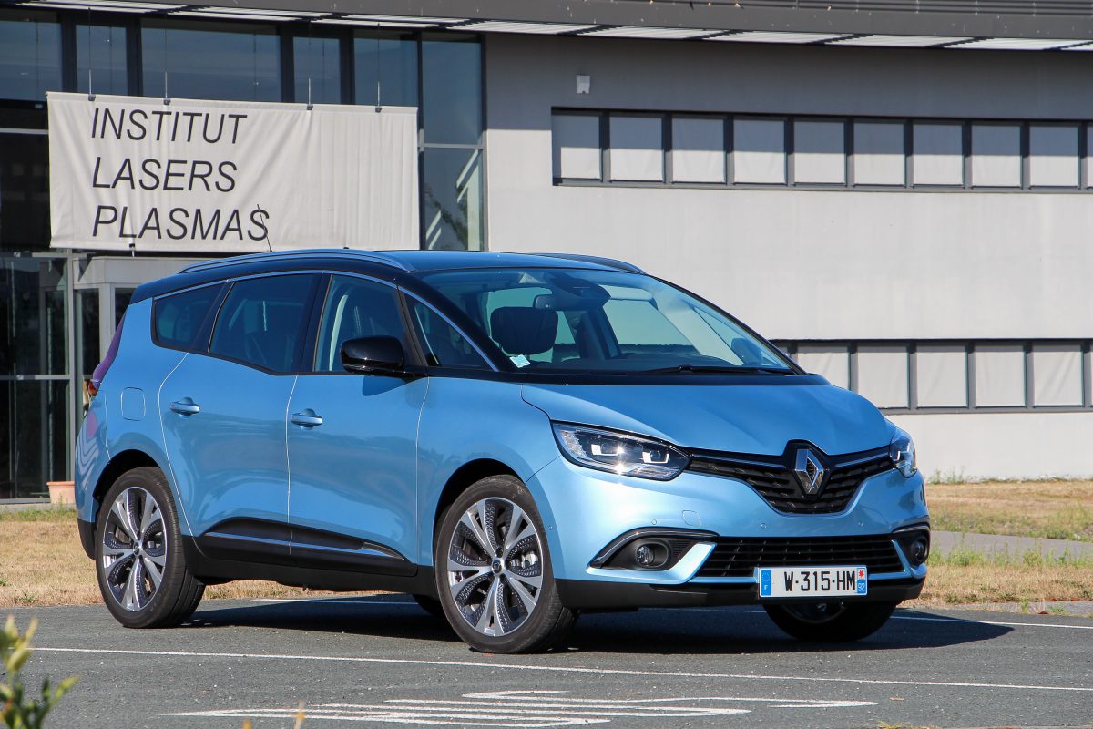 RENAULT