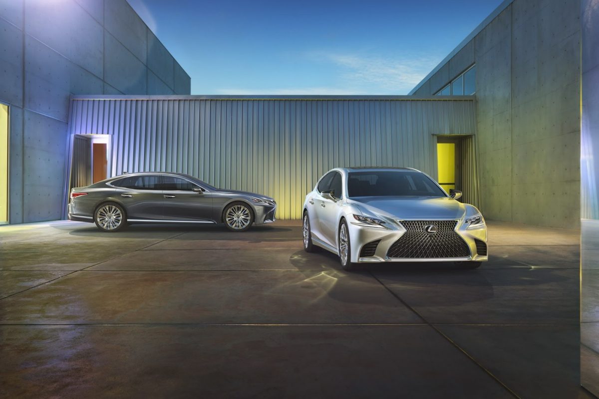LEXUS LS