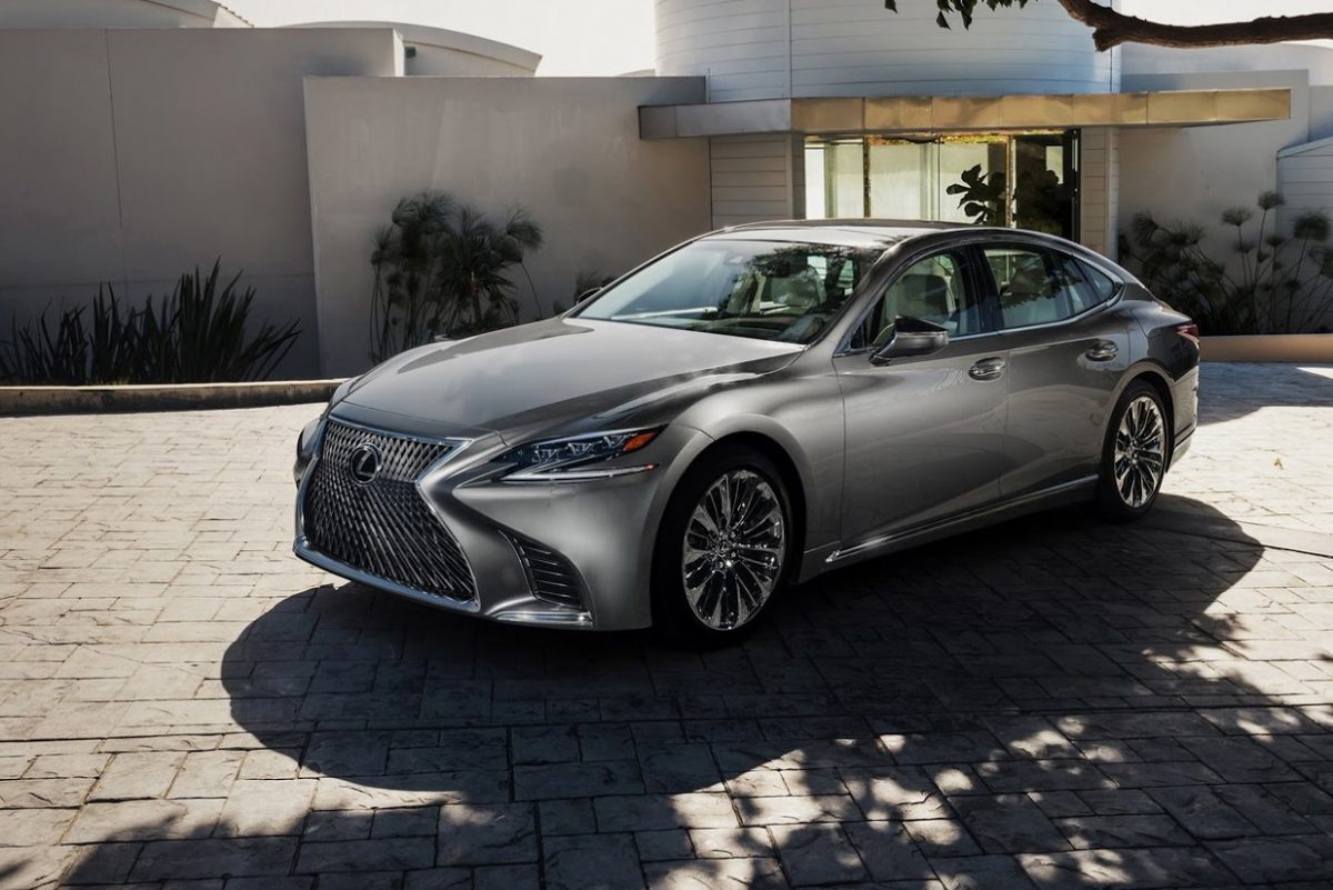 LEXUS LS