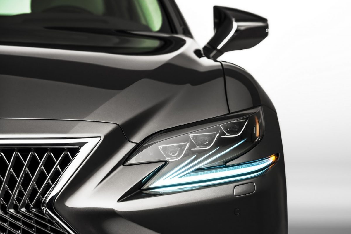 LEXUS LS
