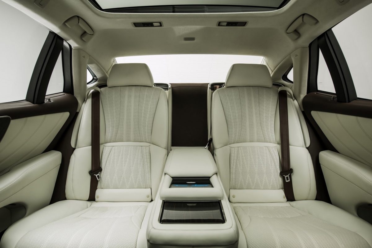 LEXUS LS