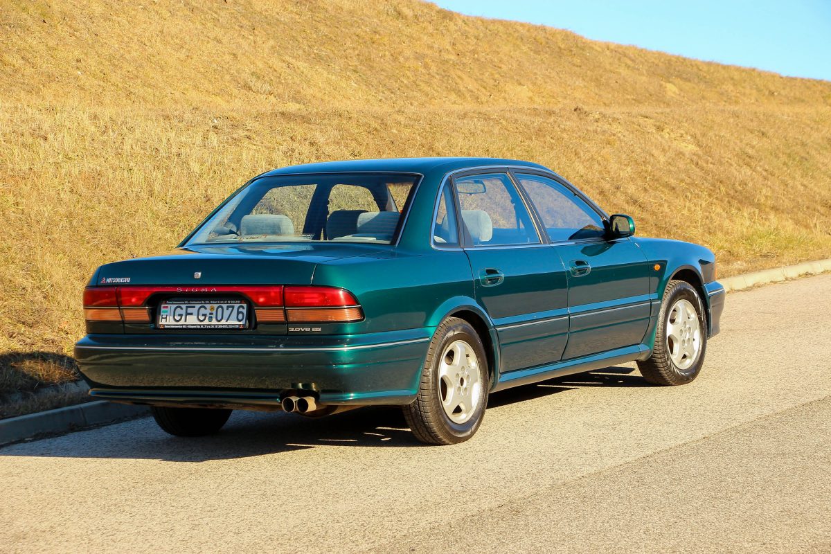 MITSUBISHI SIGMA