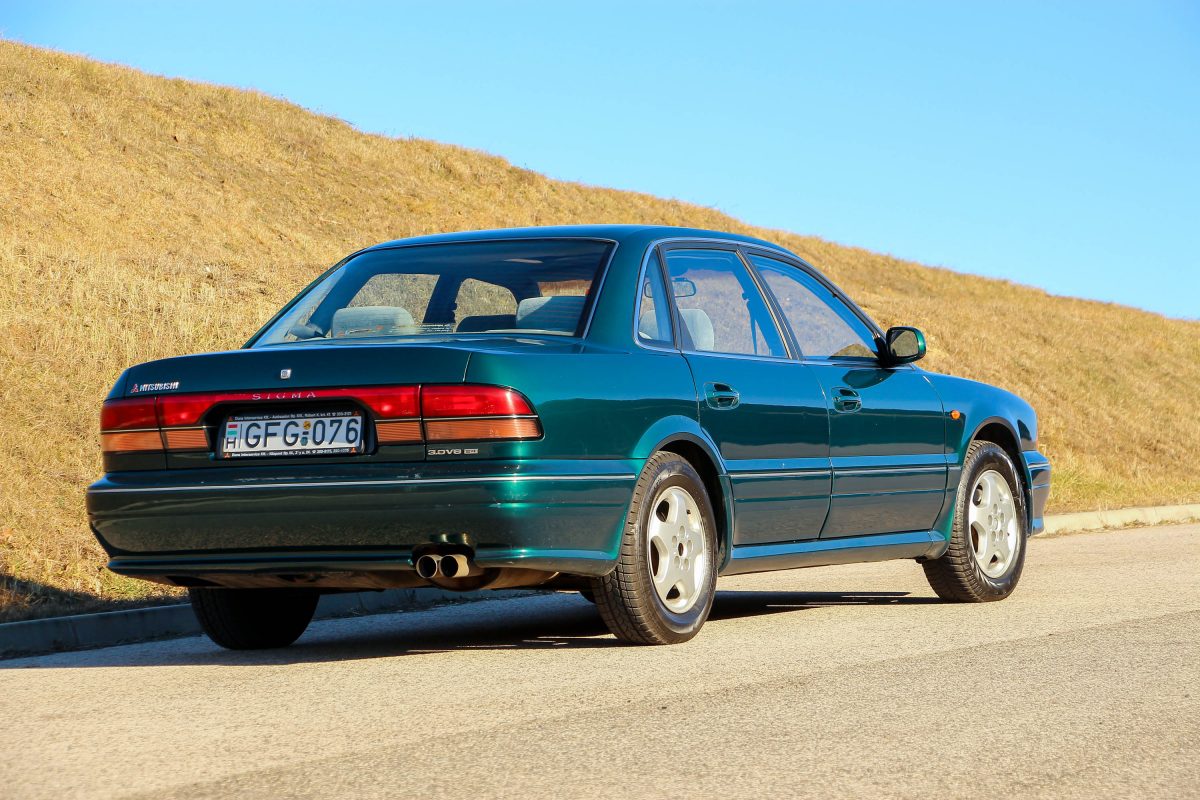 MITSUBISHI SIGMA