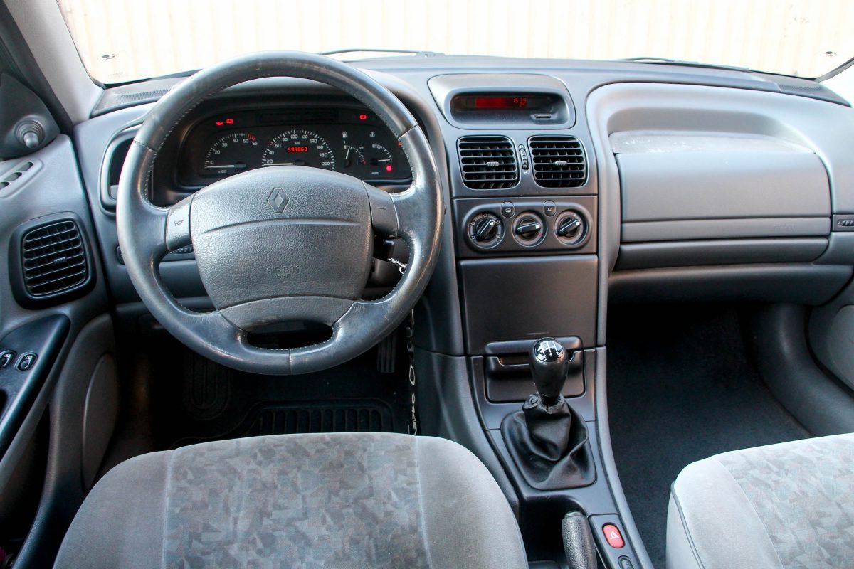 RENAULT LAGUNA