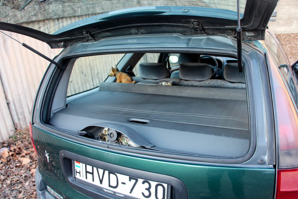 RENAULT LAGUNA