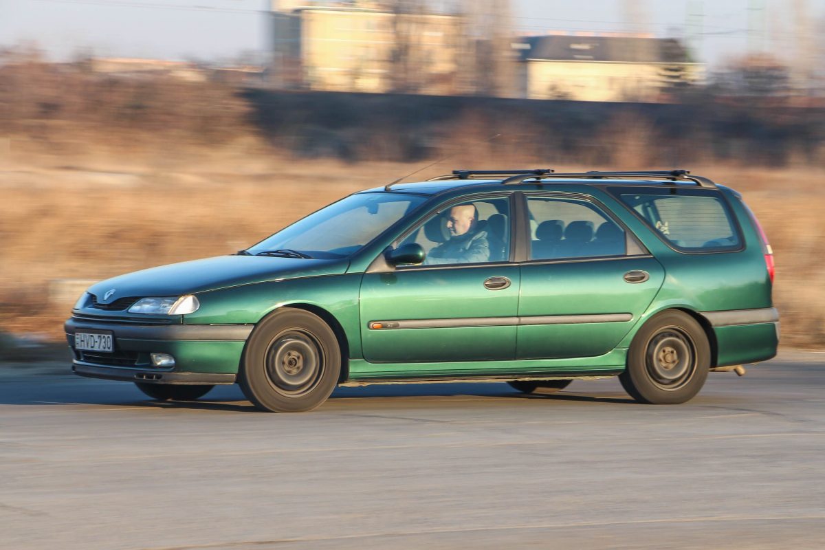 RENAULT LAGUNA
