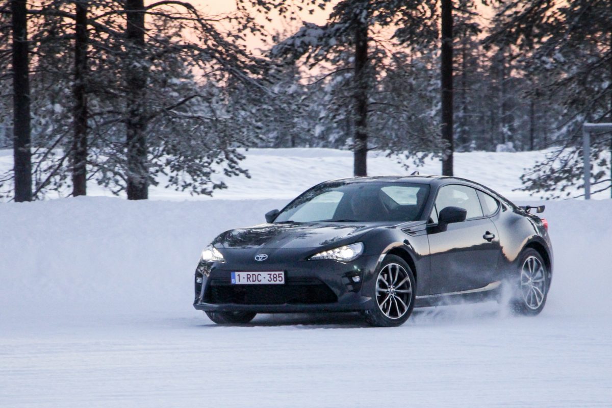 TOYOTA GT86