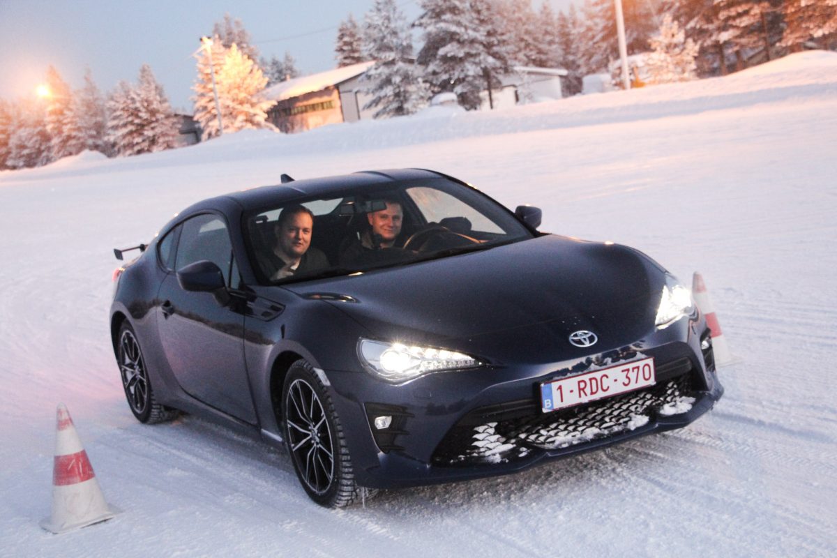 TOYOTA GT86