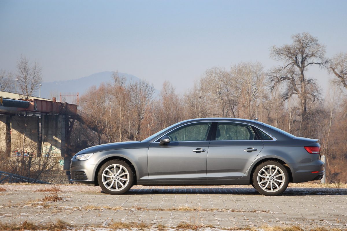 AUDI A4