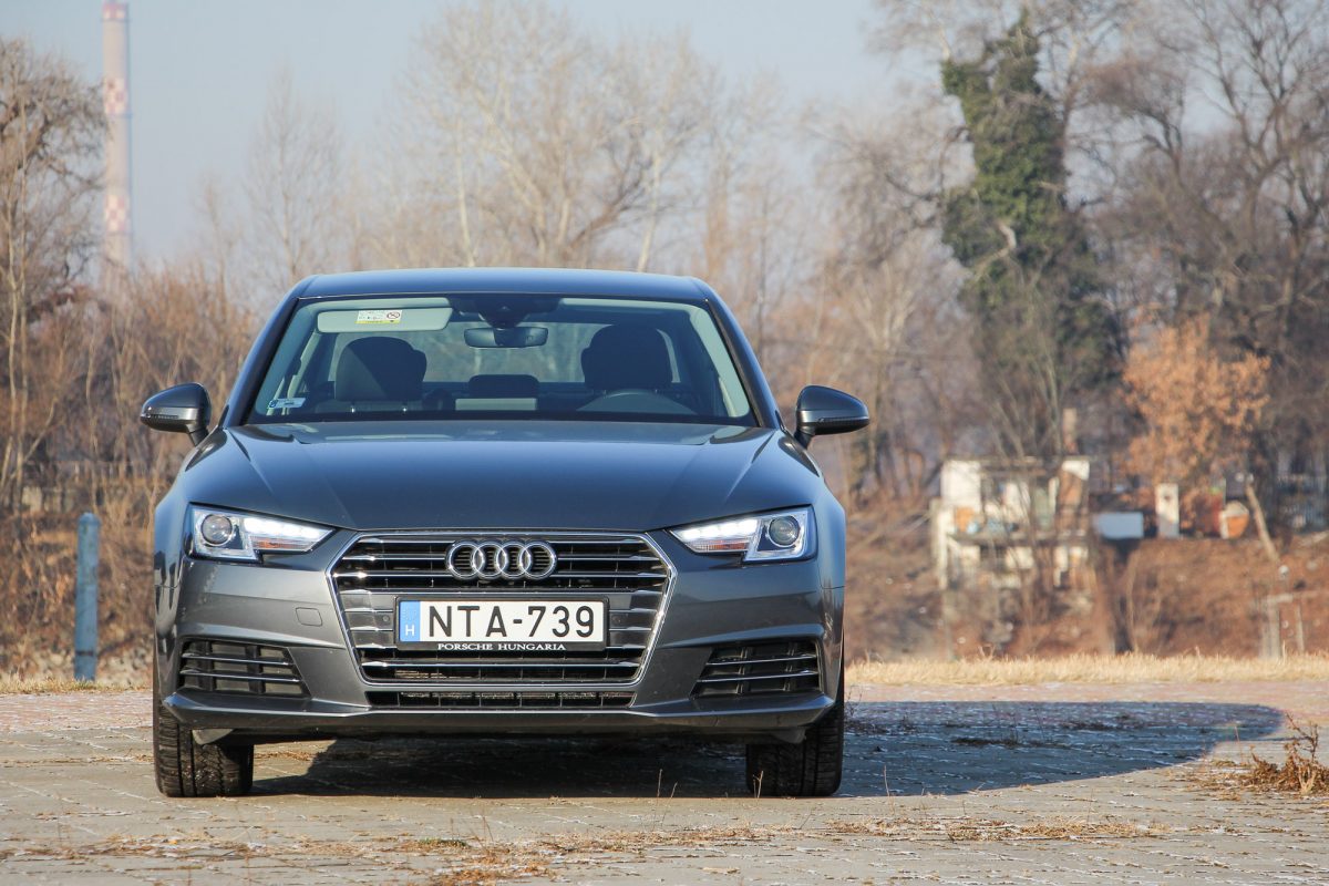 AUDI A4