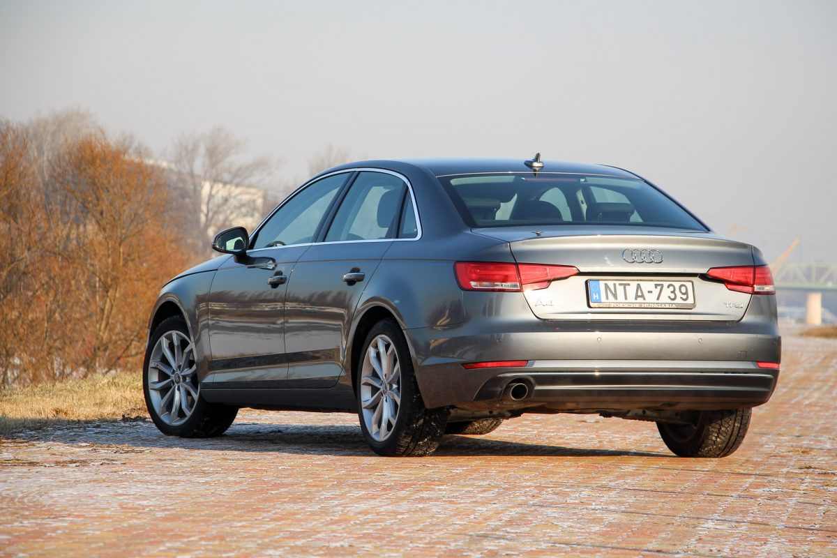 AUDI A4