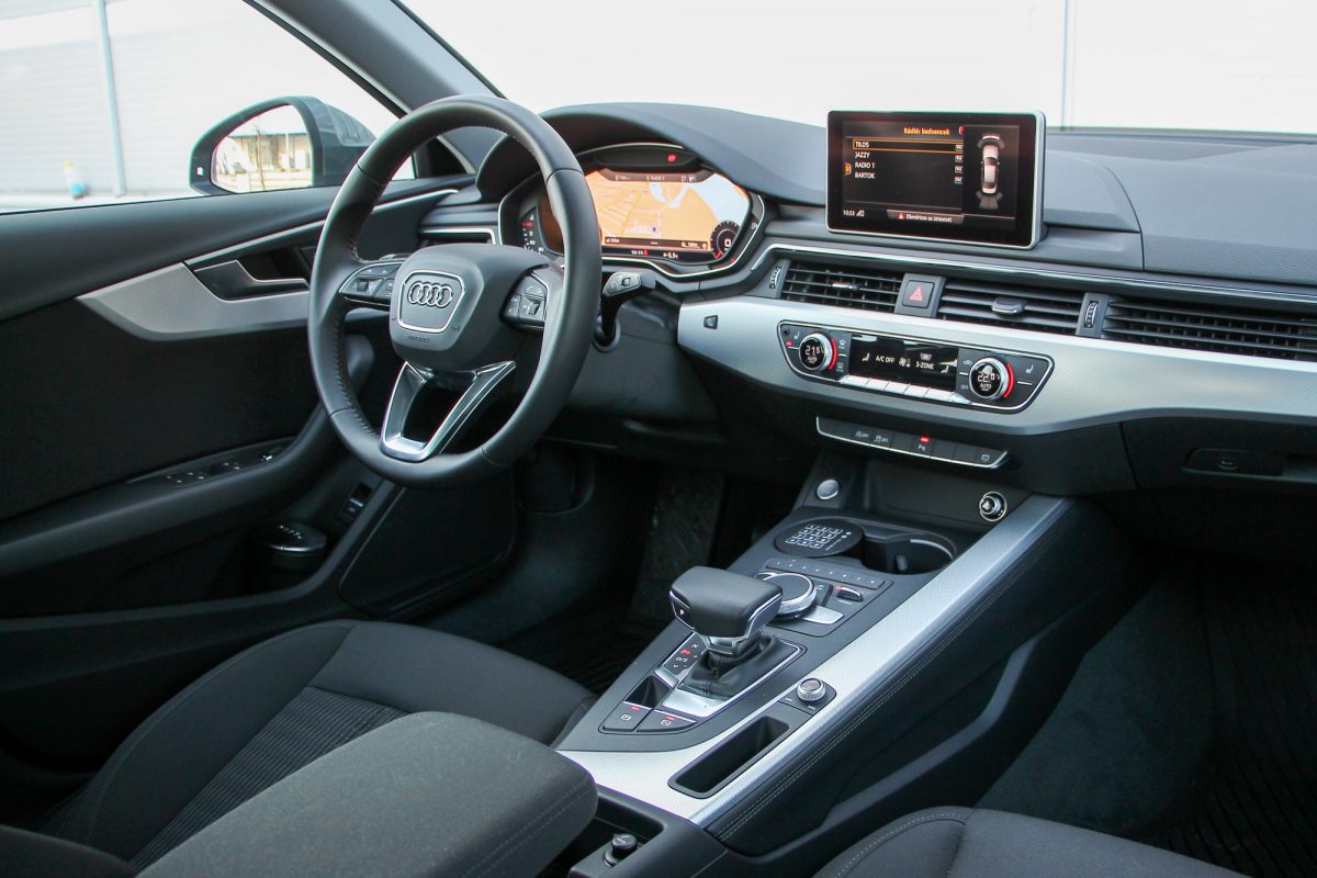 AUDI A4