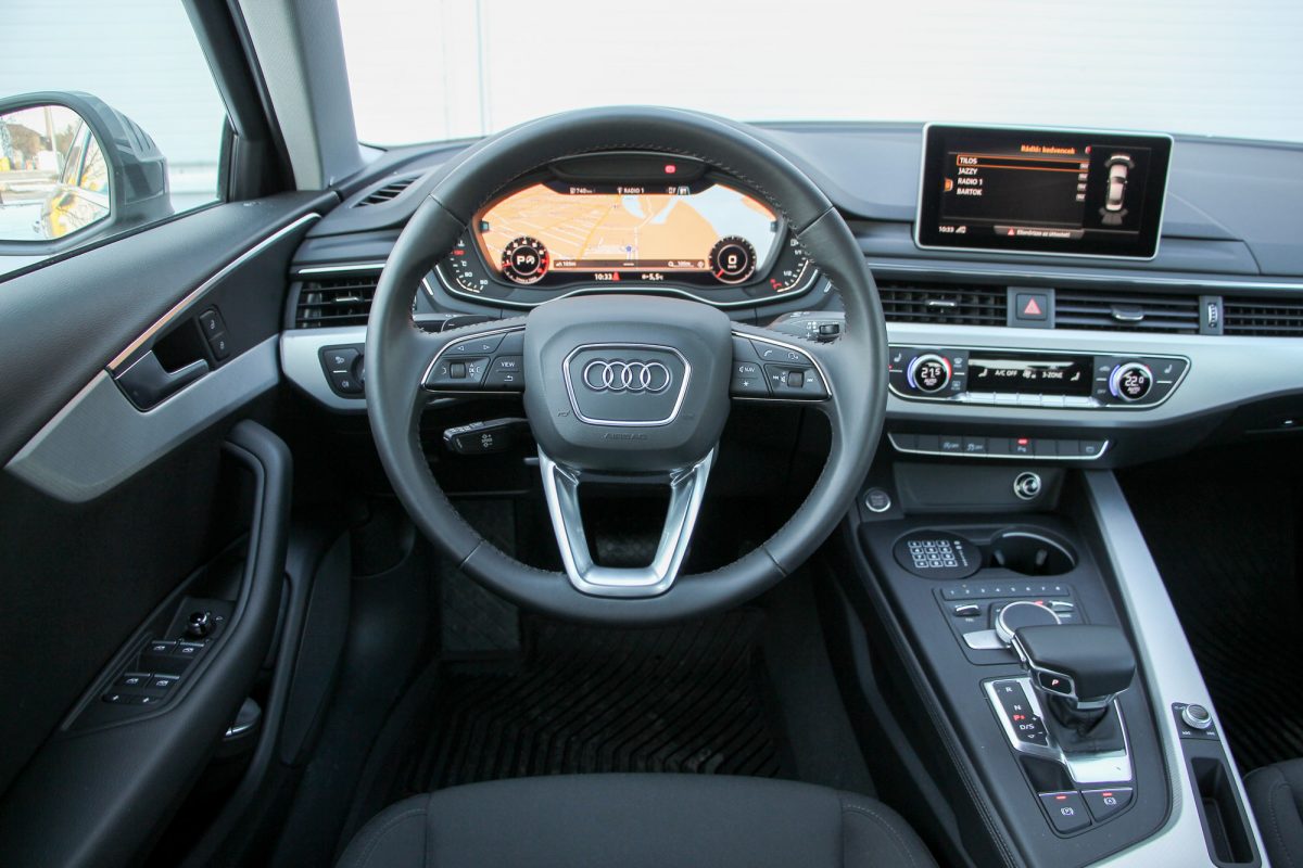 AUDI A4