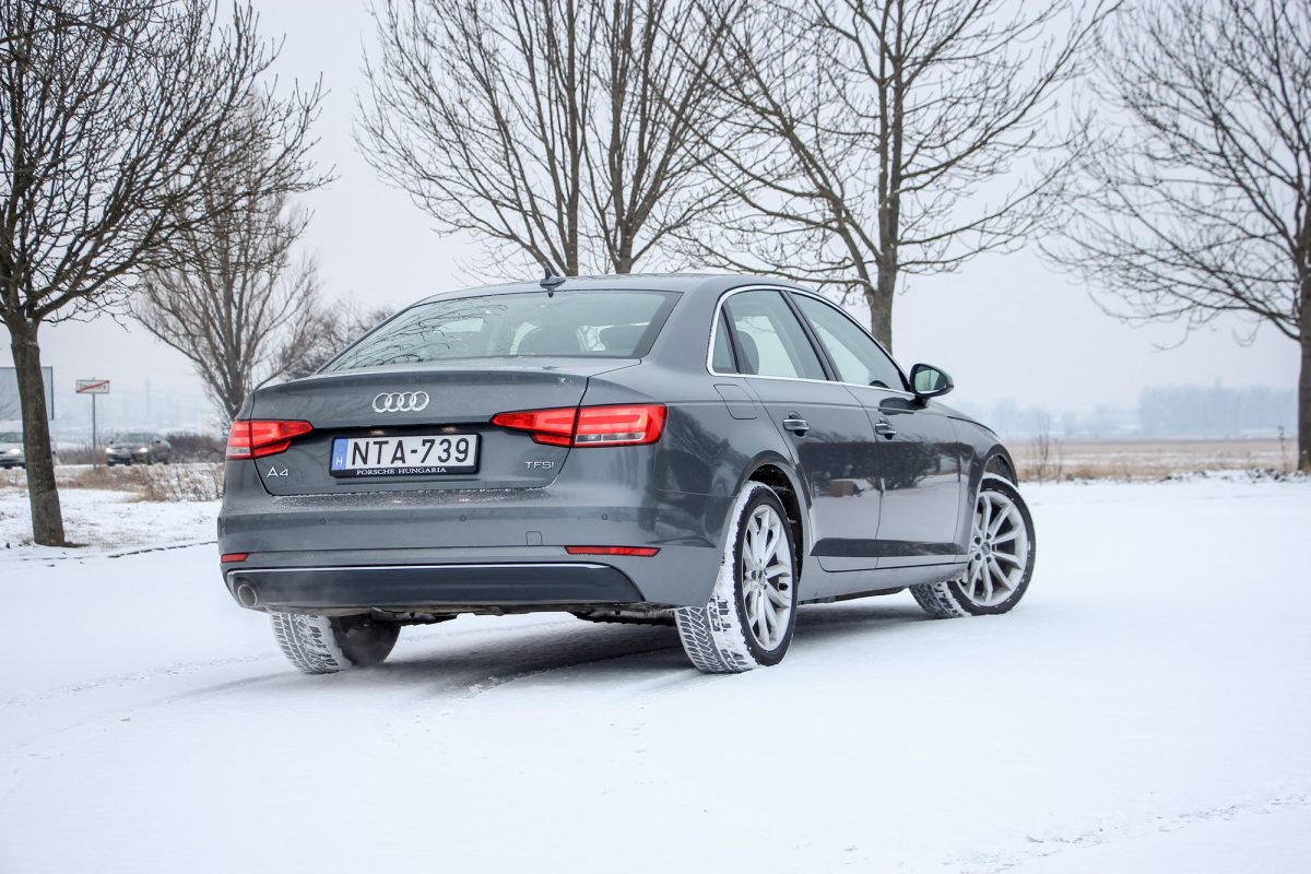 AUDI A4