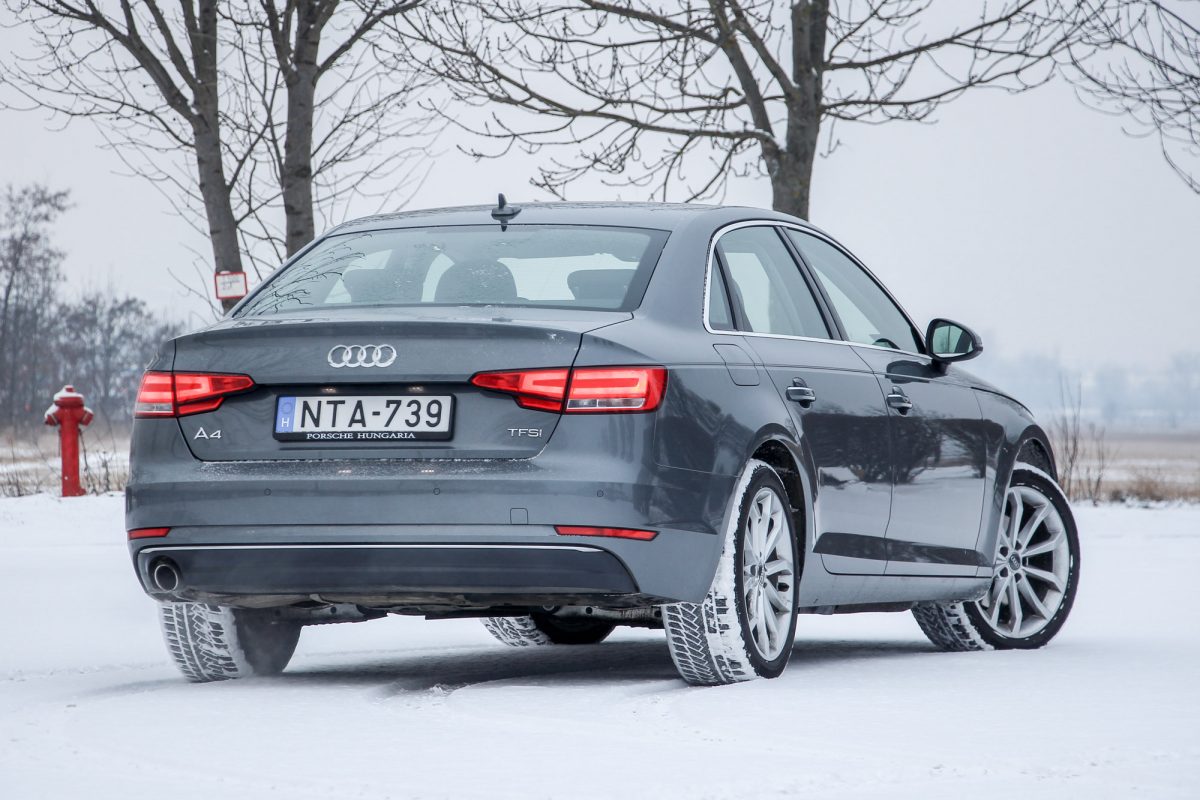 AUDI A4