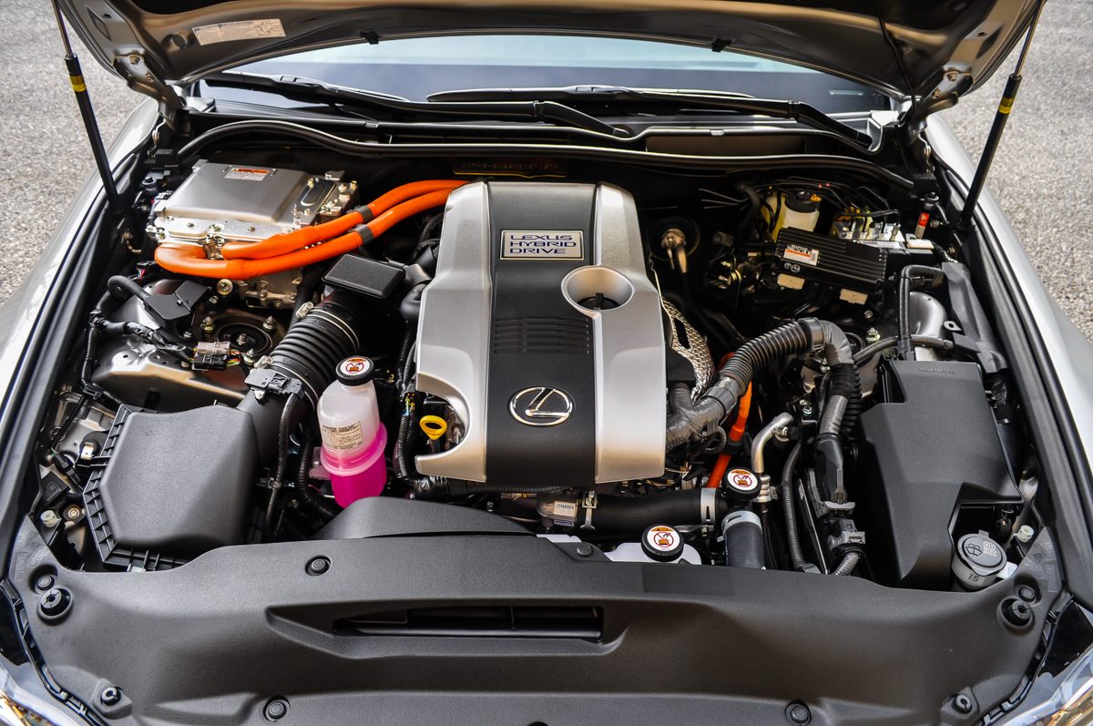 LEXUS IS
