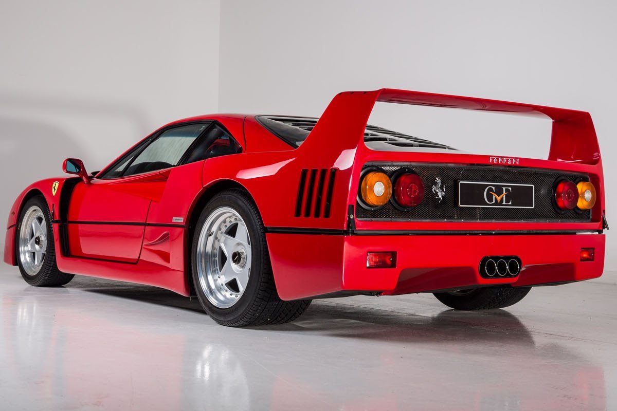 FERRARI F40
