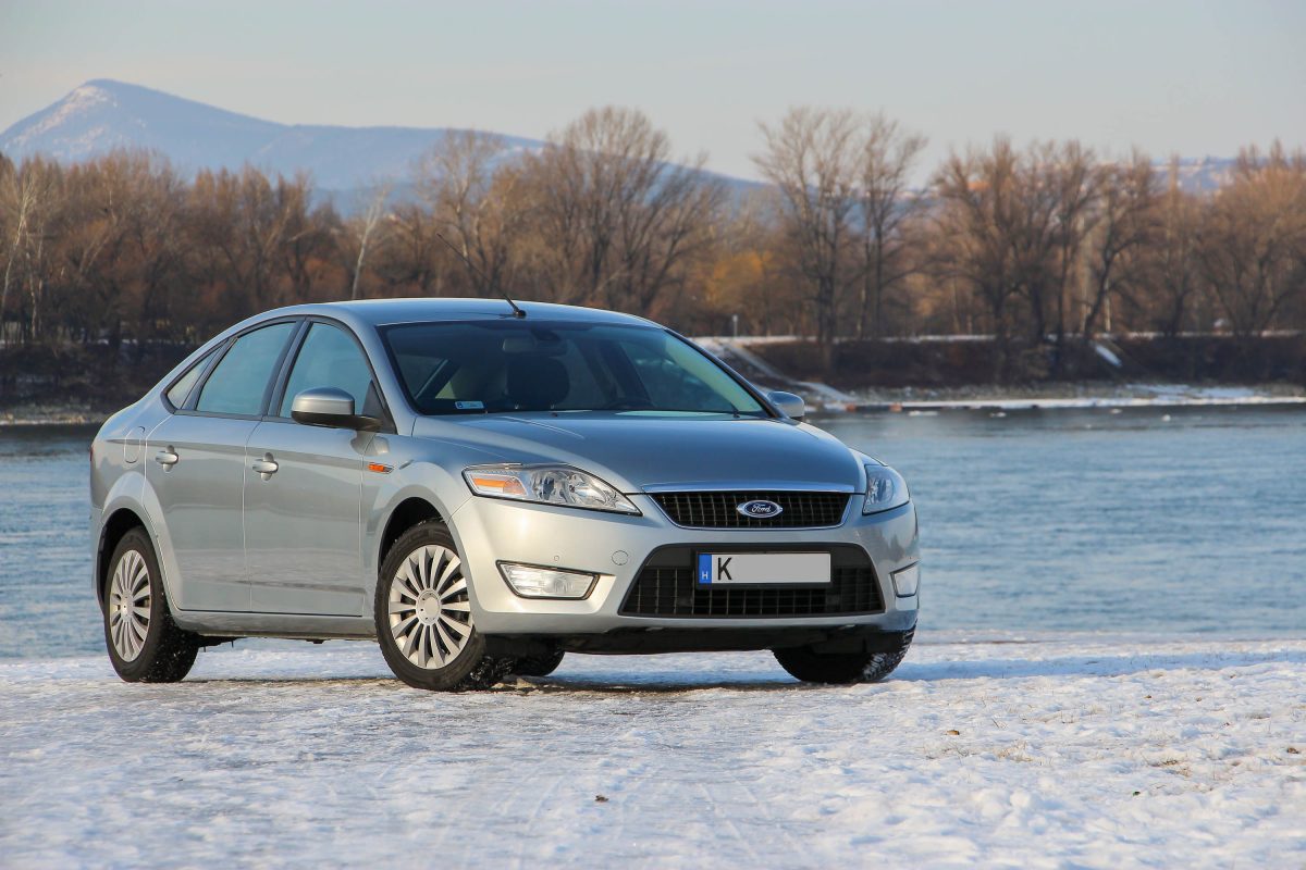FORD MONDEO