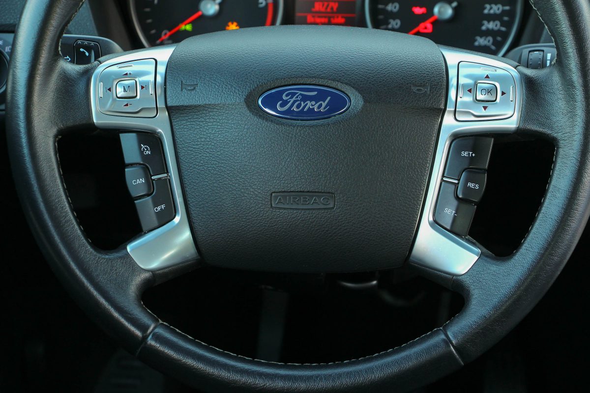 FORD MONDEO