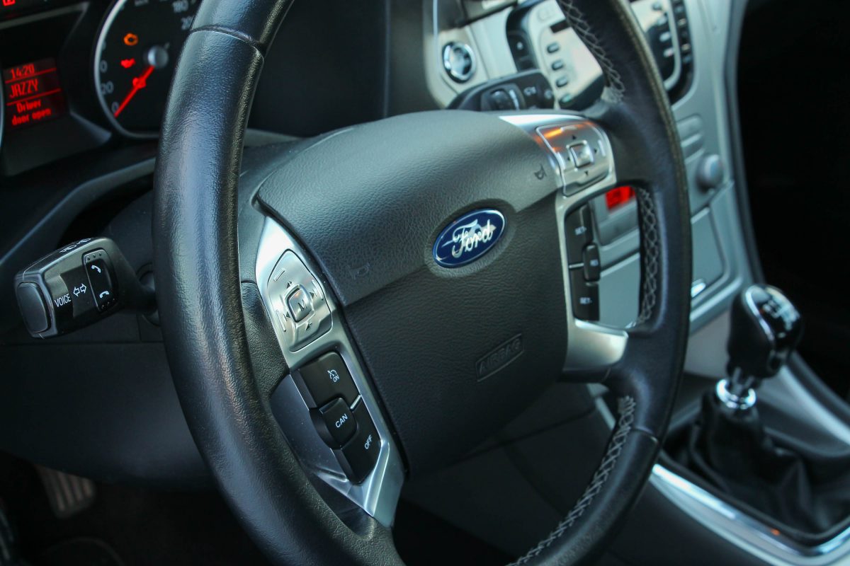 FORD MONDEO