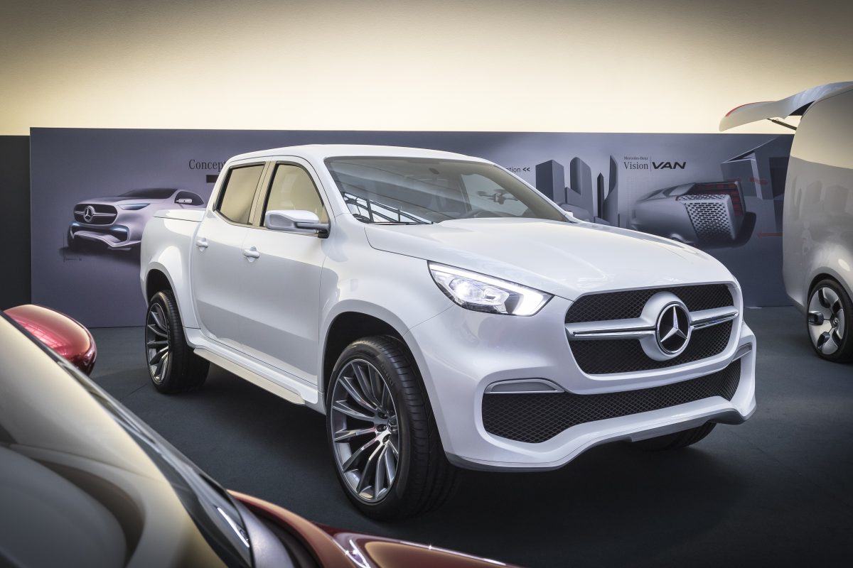 MERCEDES-BENZ