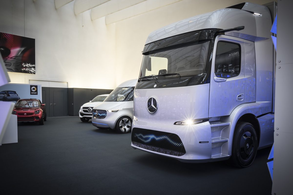MERCEDES-BENZ