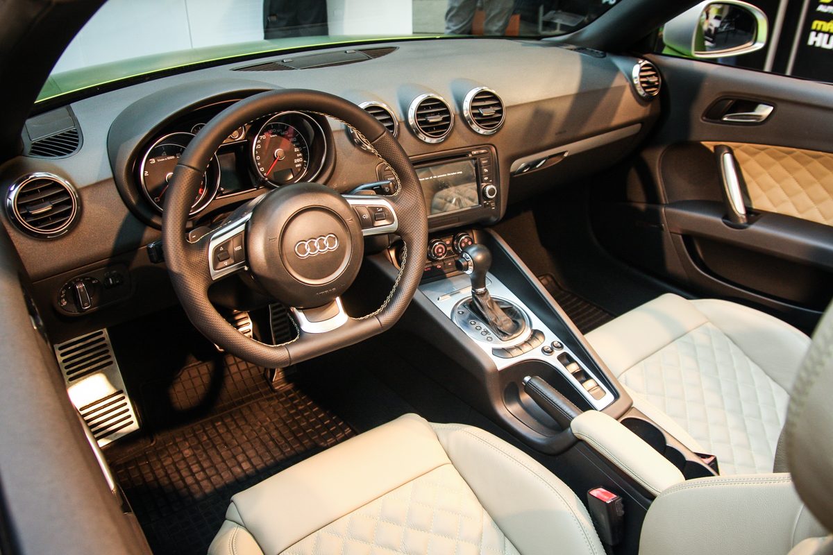AUDI TT