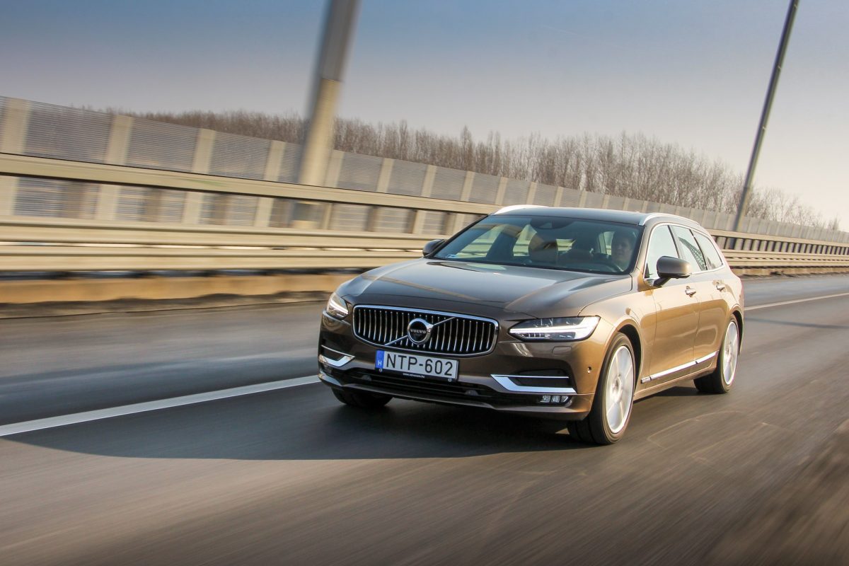 VOLVO V90