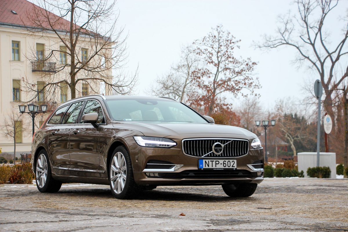 VOLVO V90