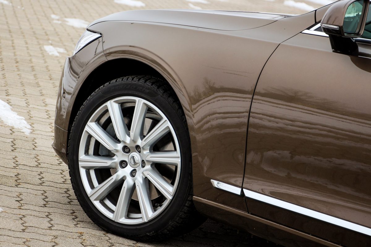 VOLVO V90