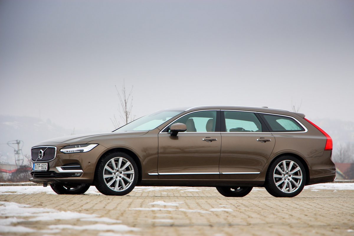 VOLVO V90