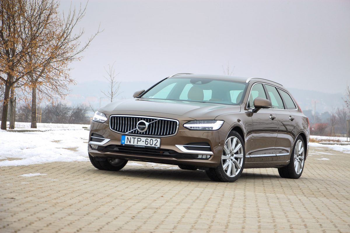 VOLVO V90