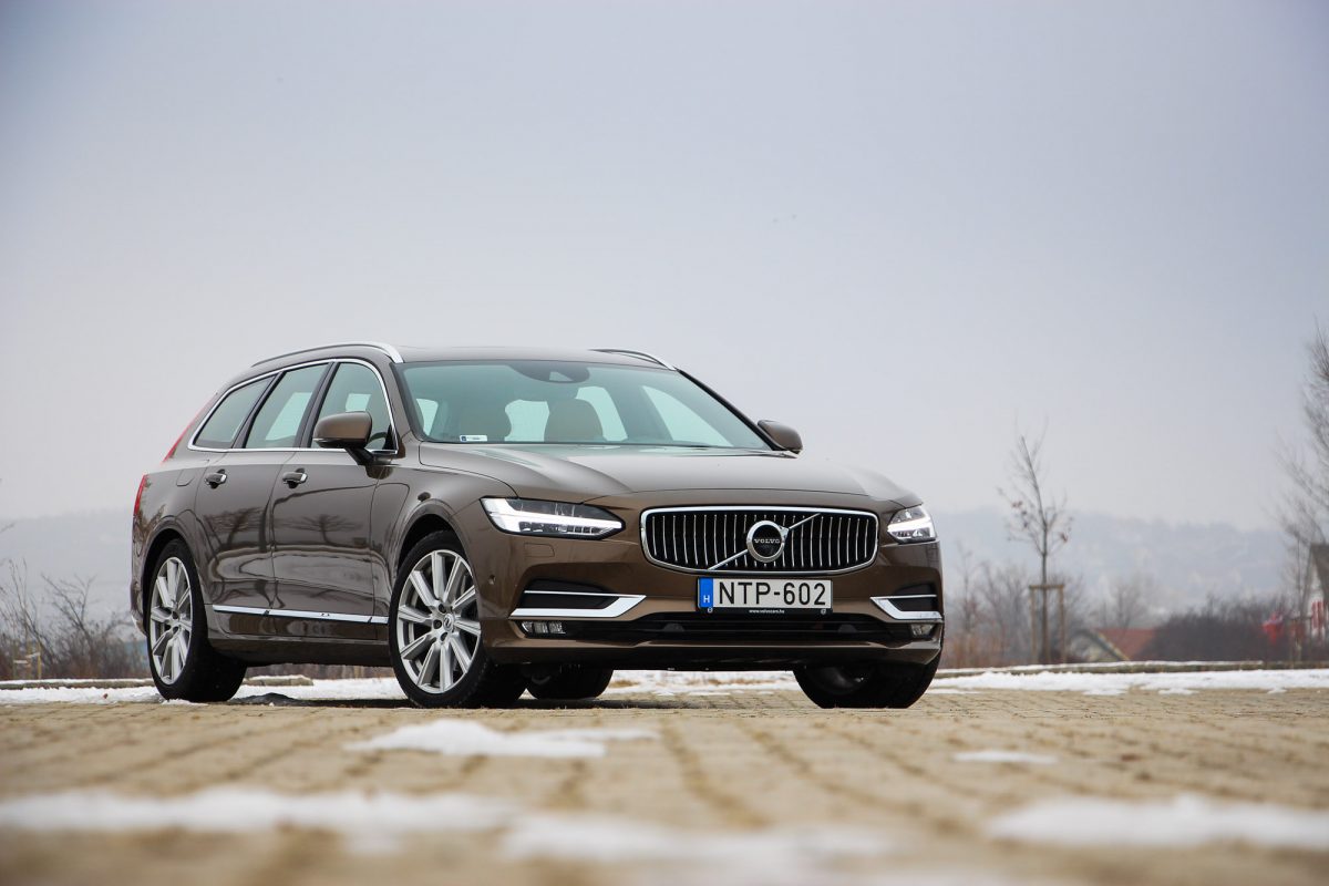 VOLVO V90