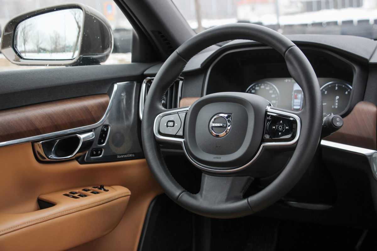 VOLVO V90
