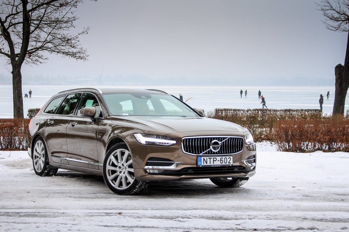 VOLVO V90