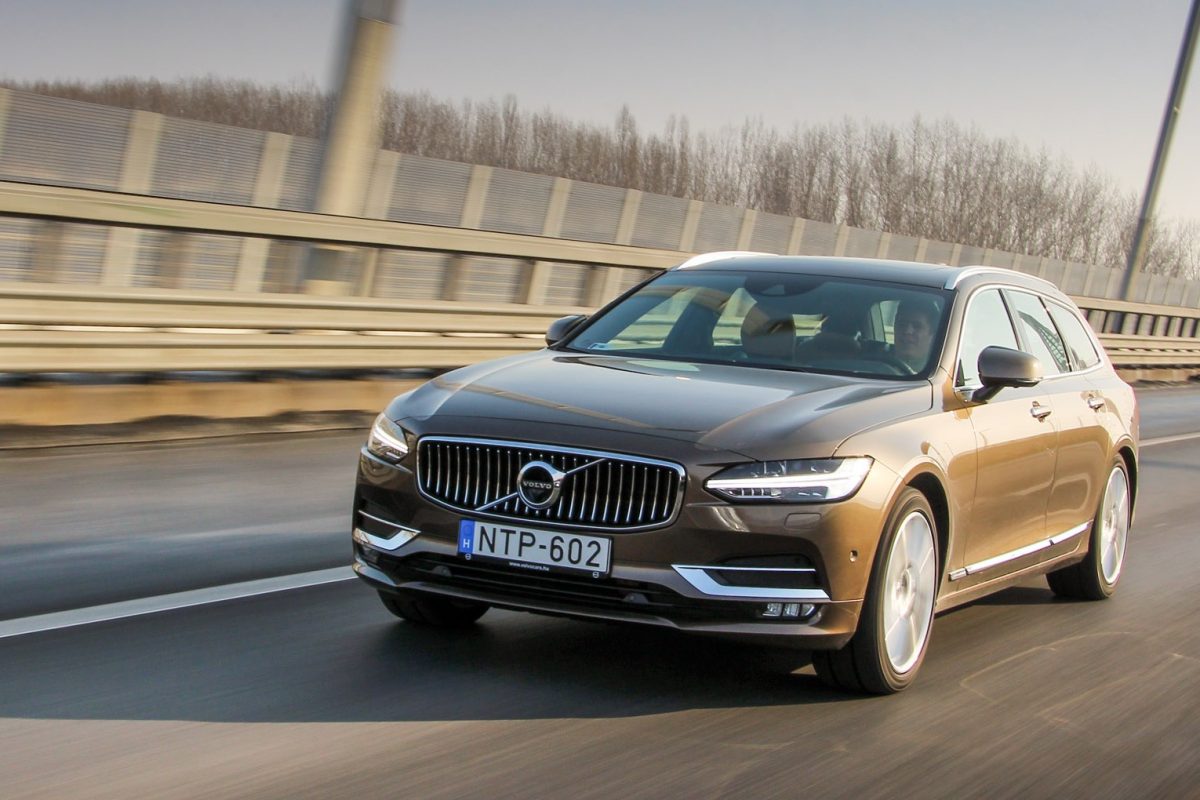 VOLVO V90