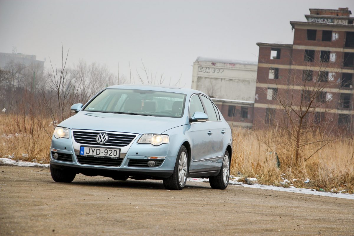 VOLKSWAGEN PASSAT VI