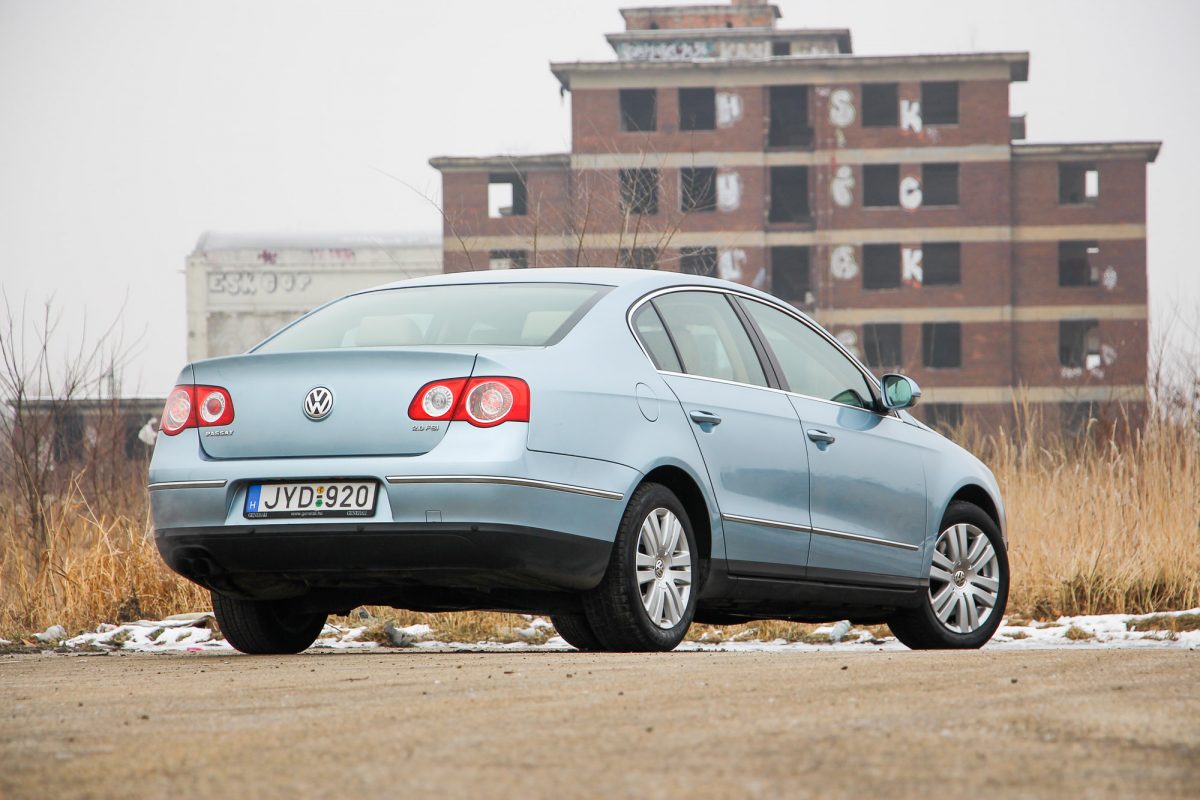 VOLKSWAGEN PASSAT VI